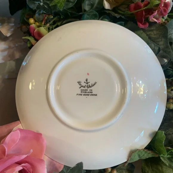 “Vintage” Royal Chelsea Cup & Saucer (Set) - Picture 10 of 13
